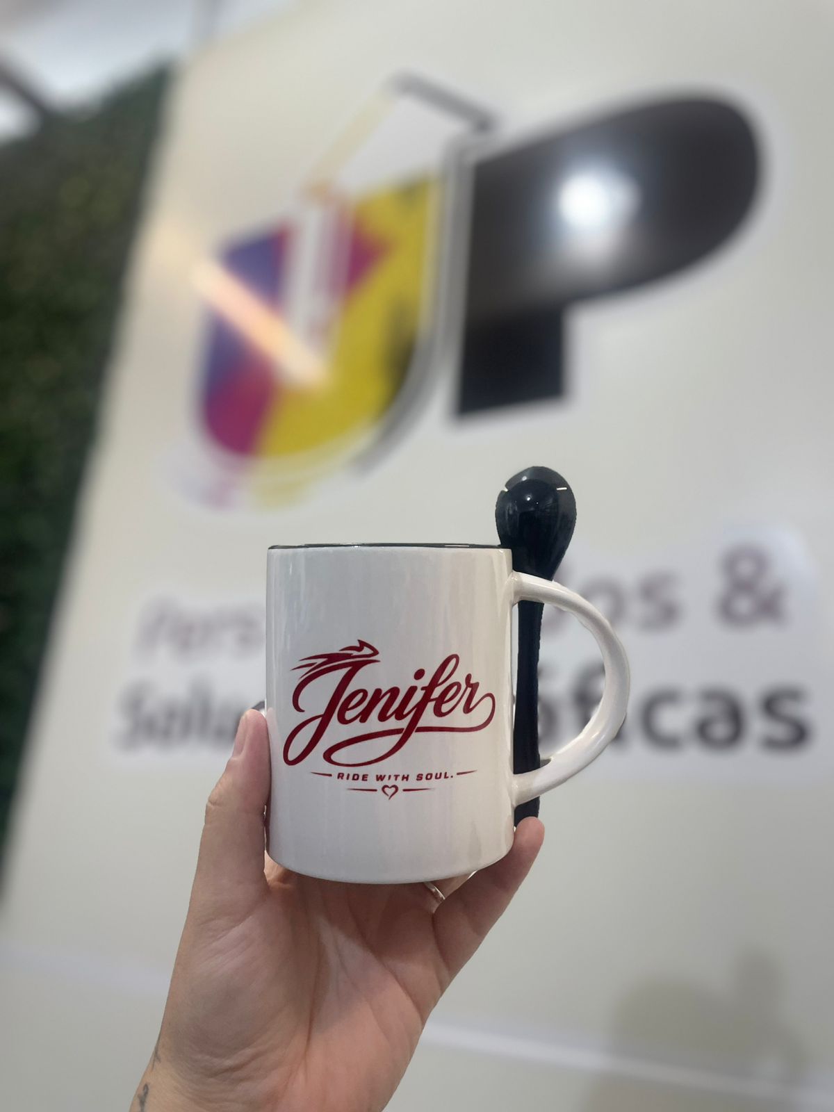 Caneca com colher personalizada